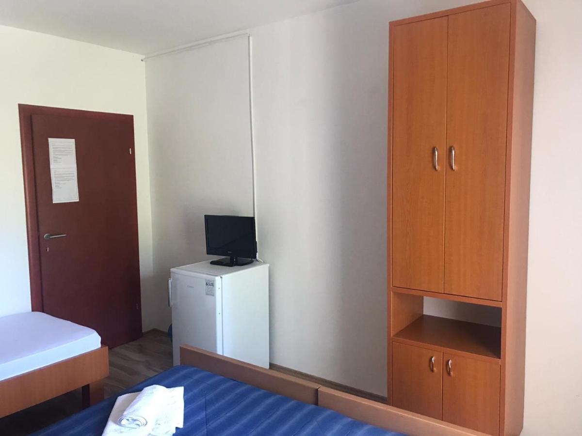 Guesthouse Dupin Vlasici Luaran gambar
