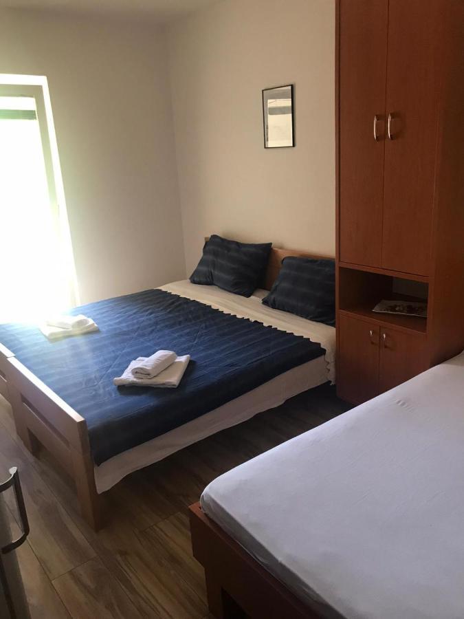 Guesthouse Dupin Vlasici Luaran gambar