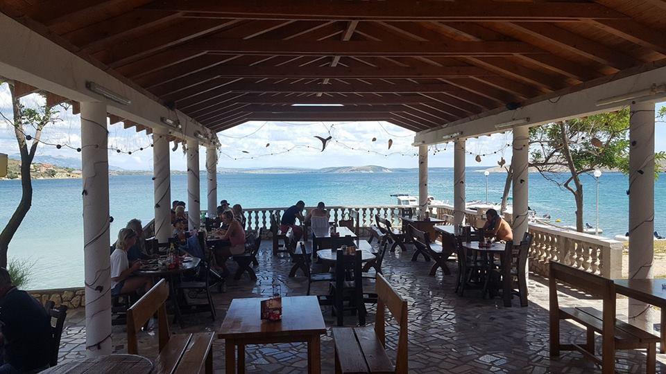 Guesthouse Dupin Vlasici Luaran gambar