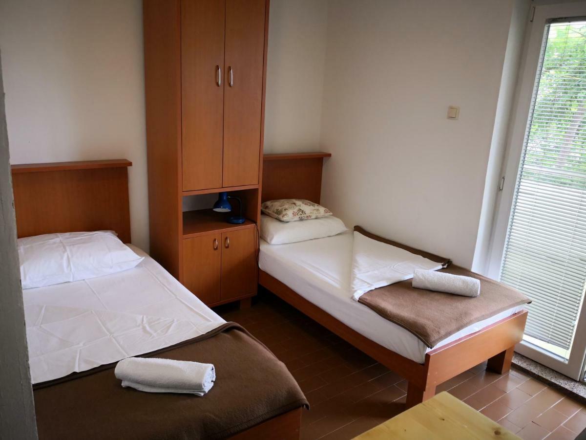 Guesthouse Dupin Vlasici Luaran gambar